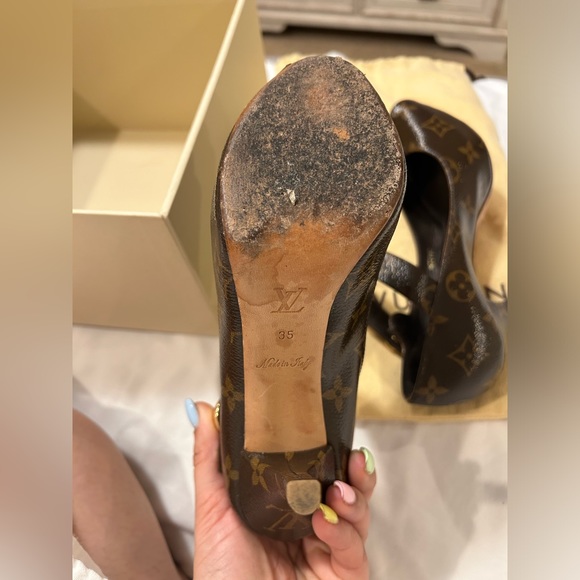 Louis Vuitton monogram (authentic) peep toe heel w/ Gold LV button - Picture 7 of 14
